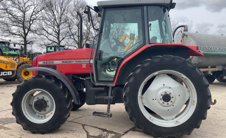 Massey Ferguson 4255