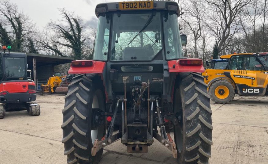 Massey Ferguson 4255
