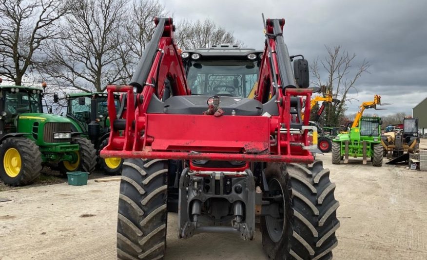 Massey Ferguson 6718S