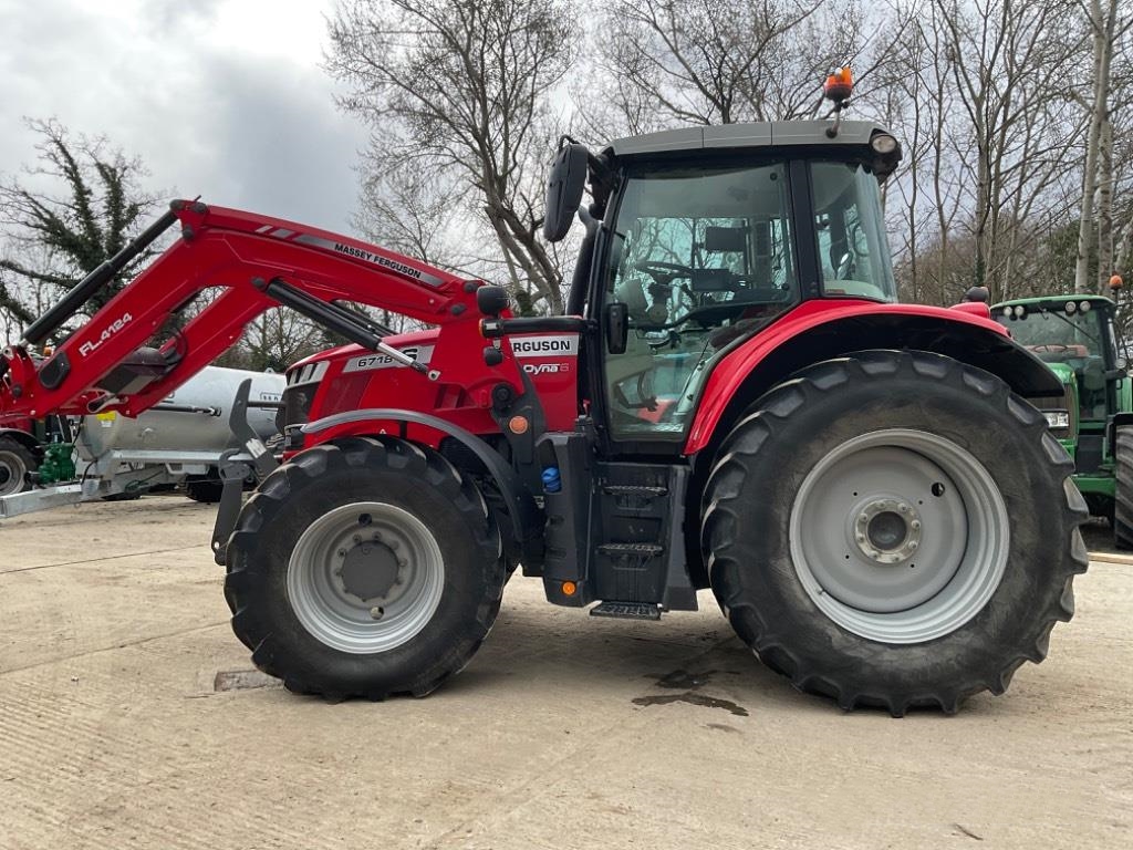Massey Ferguson 6718S