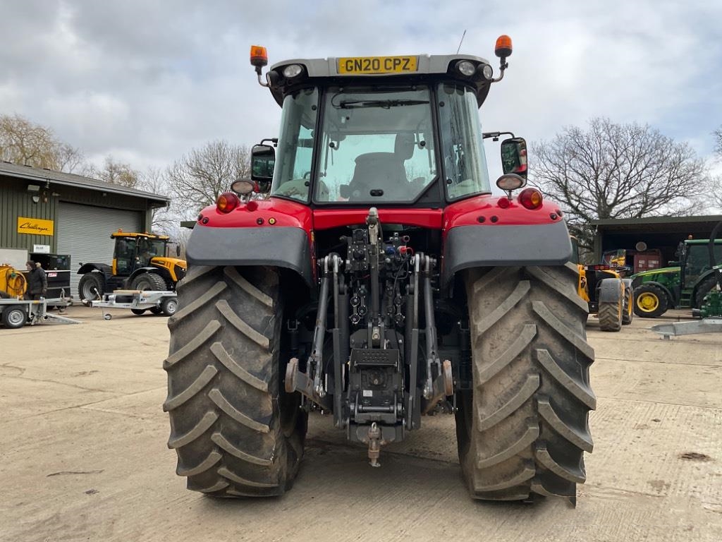 Massey Ferguson 6718S