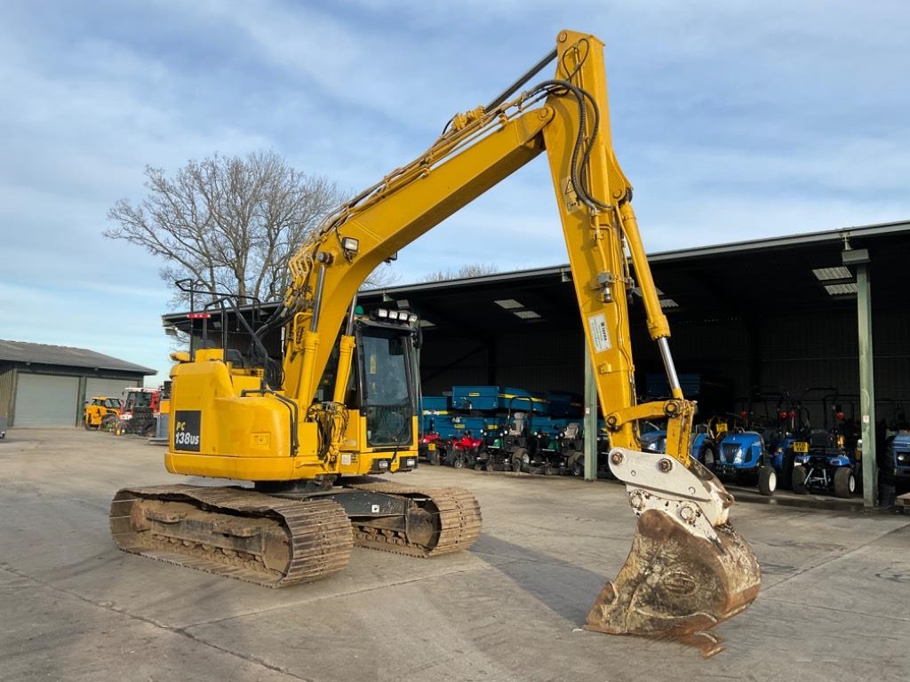 Komatsu PC138 US
