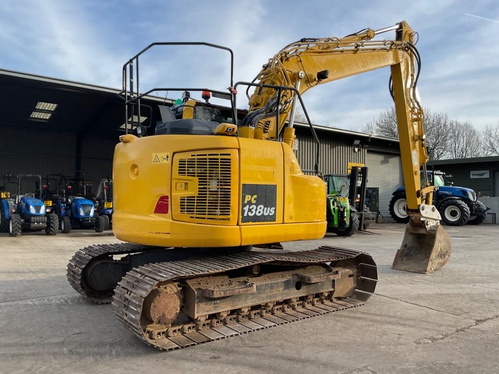 Komatsu PC138 US