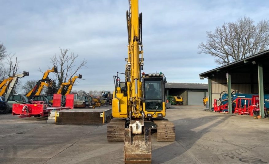 Komatsu PC138 US