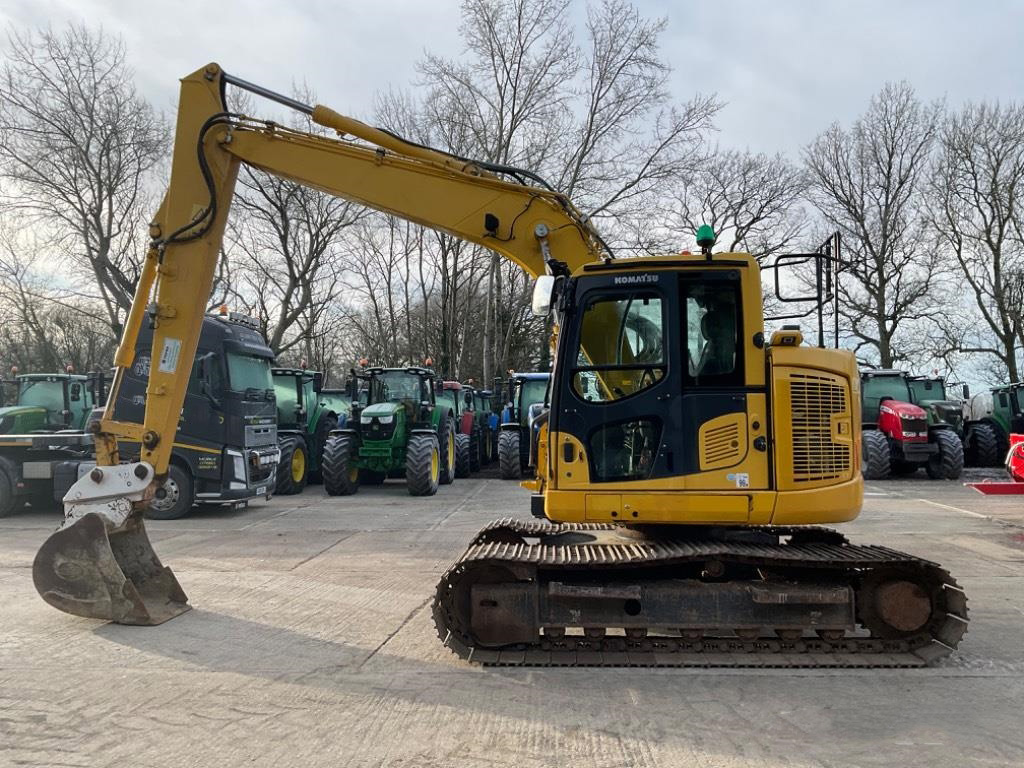 Komatsu PC138 US