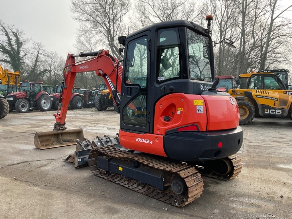 Kubota KX042-4