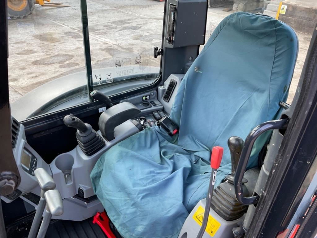 Kubota KX042-4