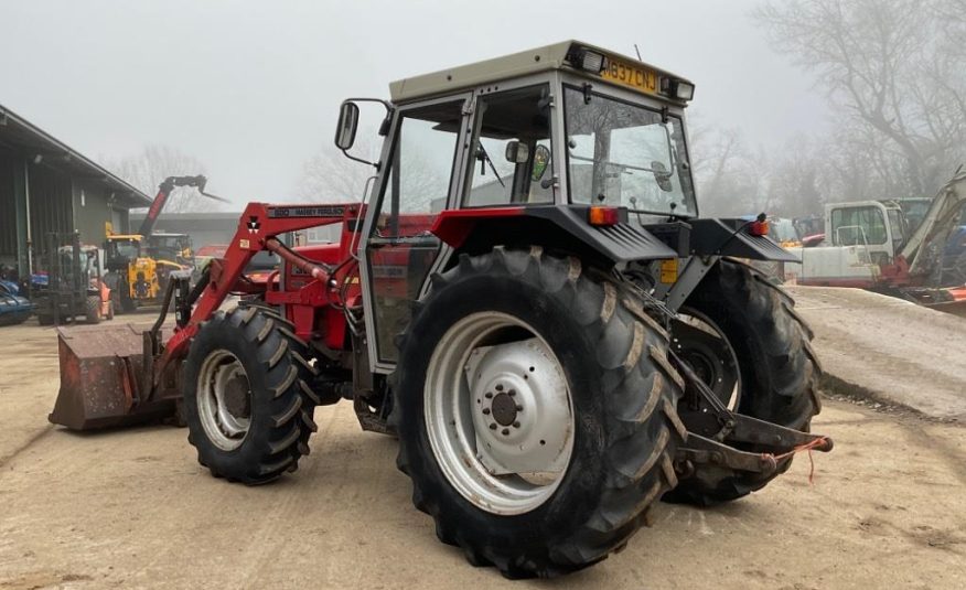 Massey Ferguson 390