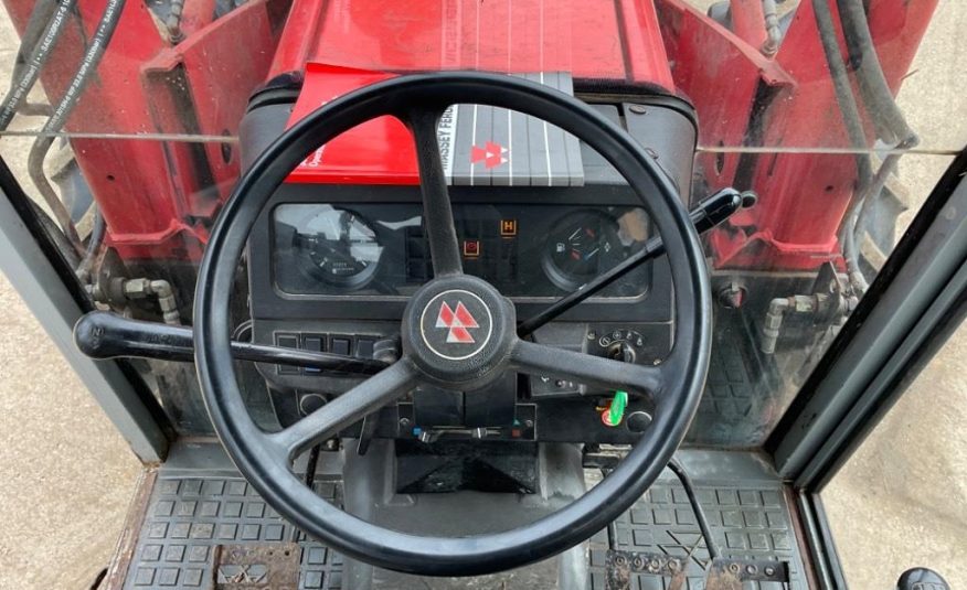 Massey Ferguson 390