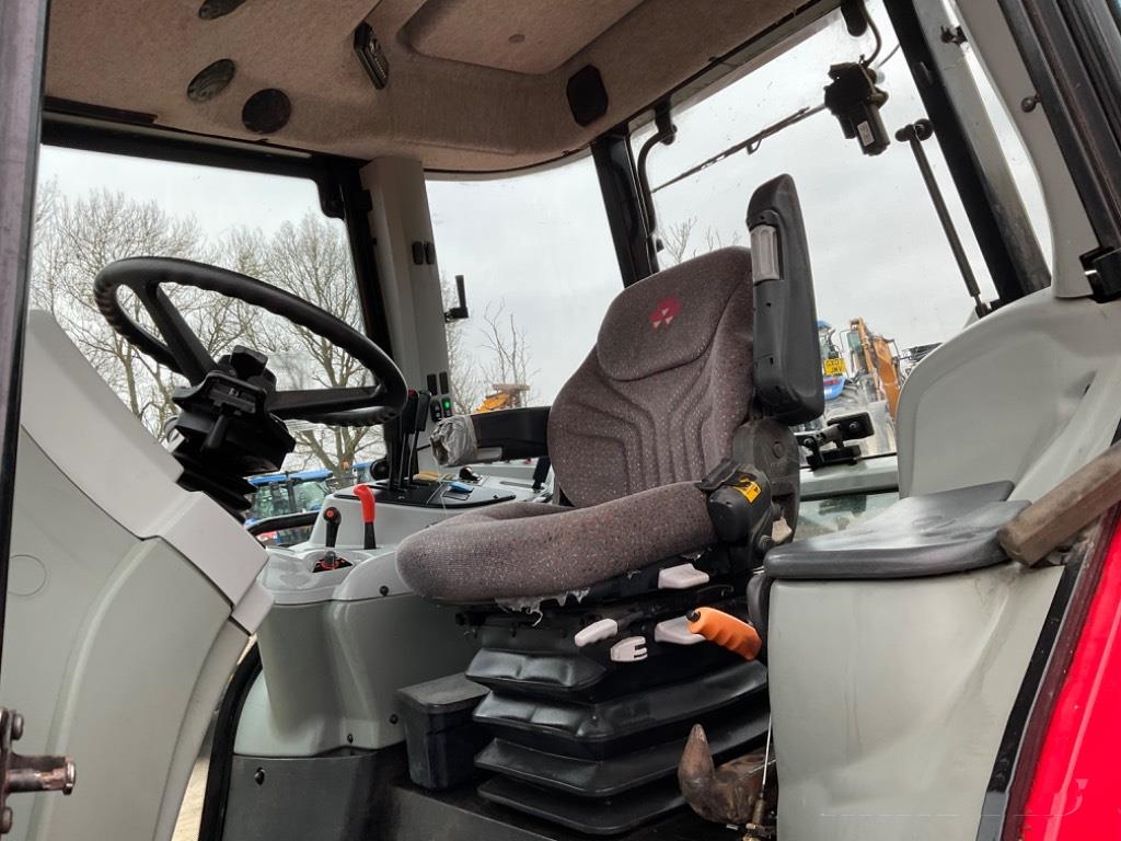 Massey Ferguson 5470