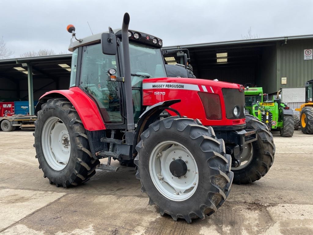 Massey Ferguson 5470