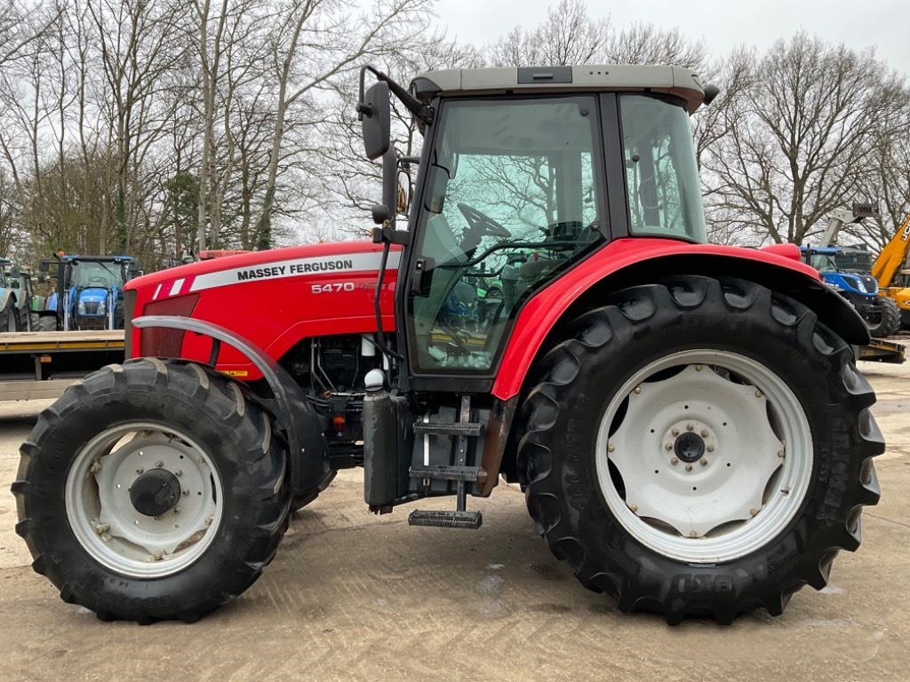 Massey Ferguson 5470