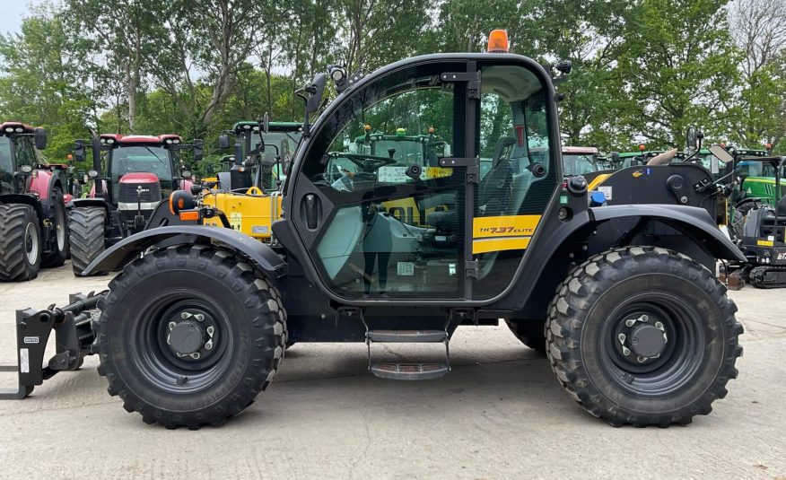 NEW HOLLAND TH7.37 ELITE