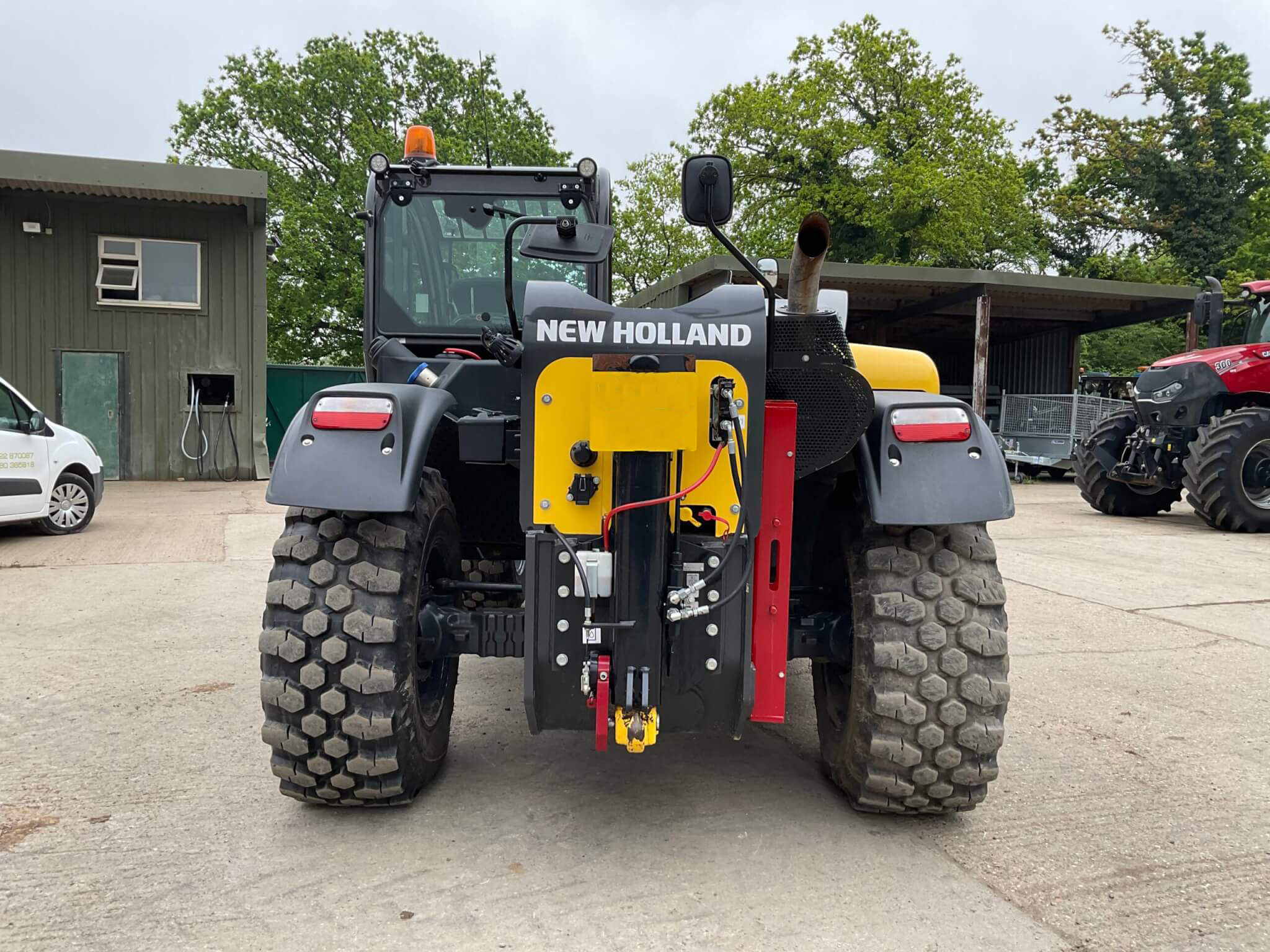 NEW HOLLAND TH7.37 ELITE