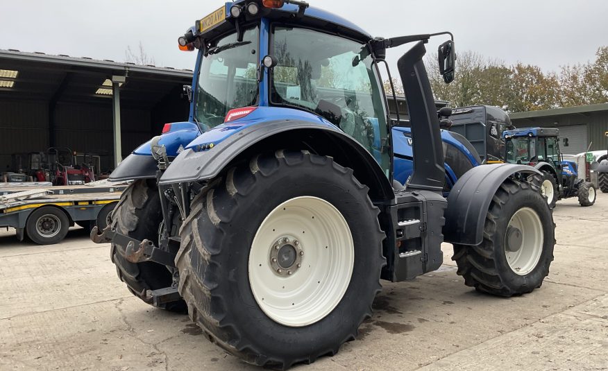 VALTRA T154