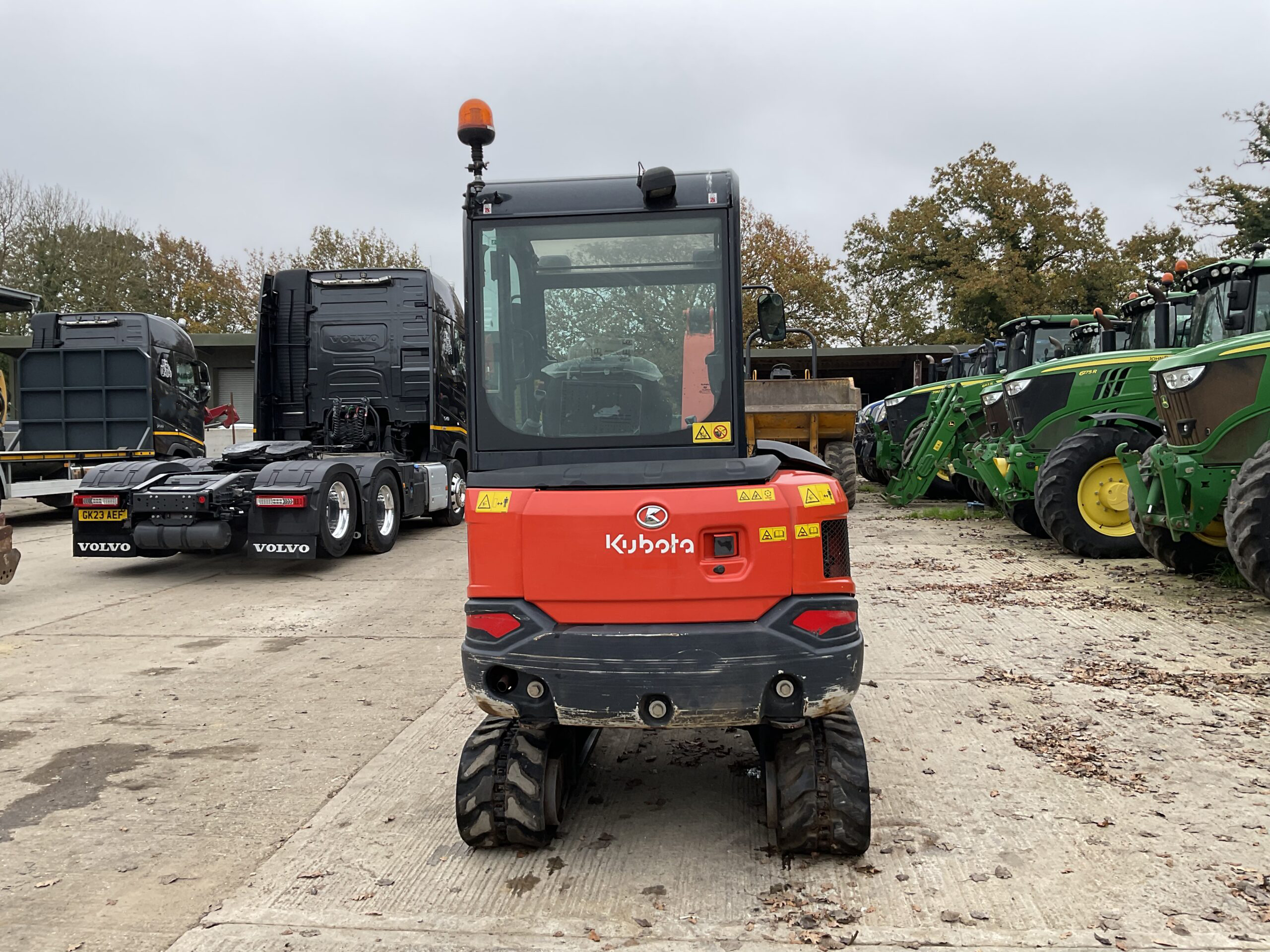 KUBOTA KX027-4