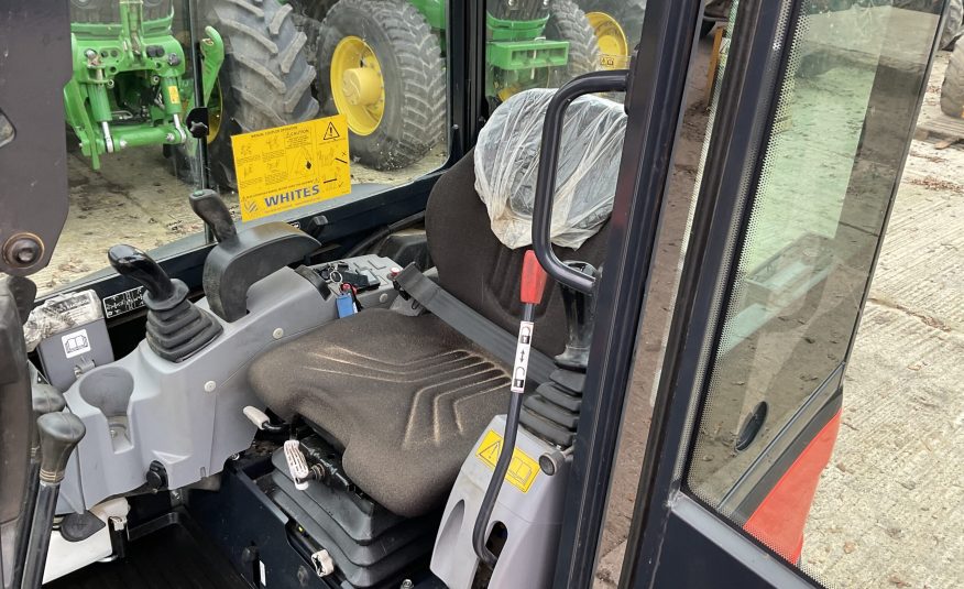 KUBOTA KX027-4