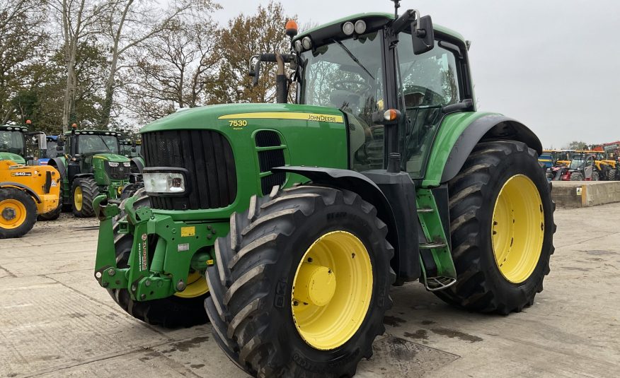 JOHN DEERE 7530 PREMIUM