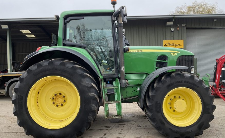 JOHN DEERE 7530 PREMIUM